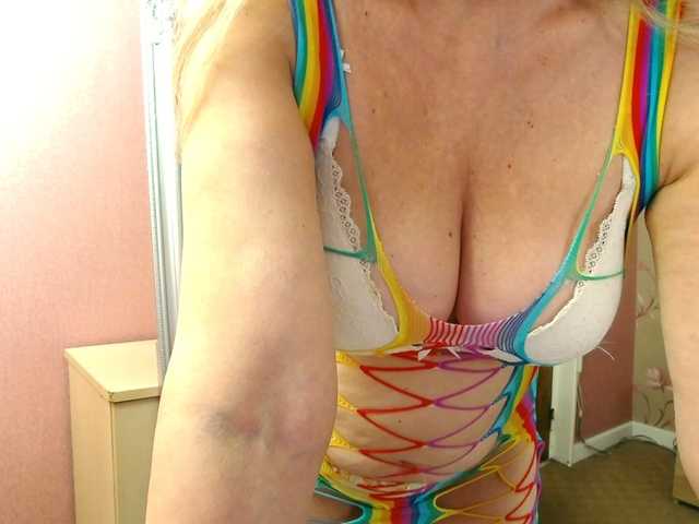 Live sex webcam photo for LadyMariahx #276910127
