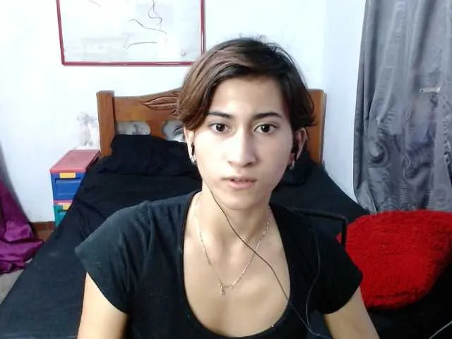 Live sex webcam photo for LadyMilk #275735020