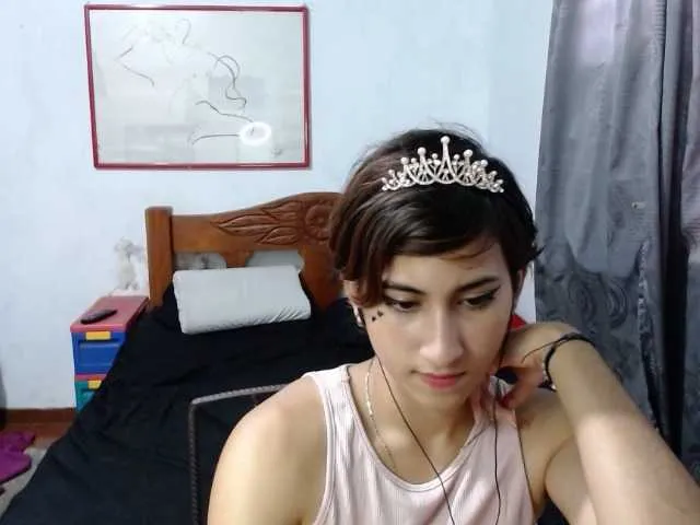 Live sex webcam photo for LadyMilk #275743483