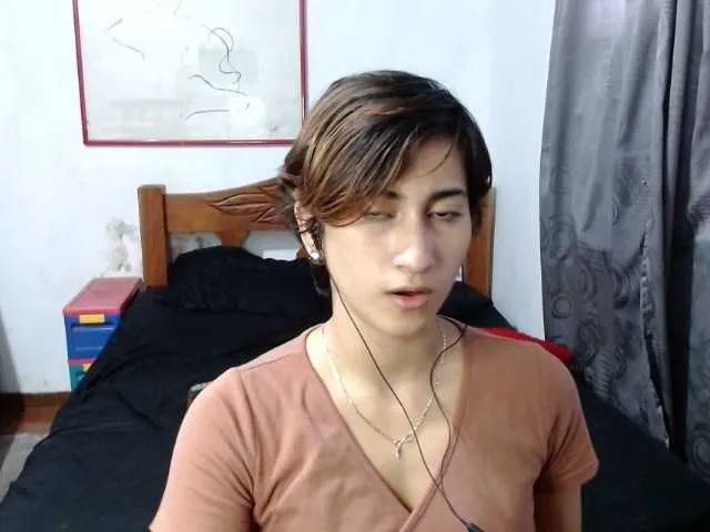 Live sex webcam photo for LadyMilk #275766489