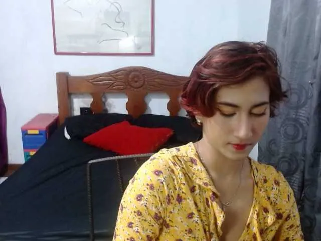 Live sex webcam photo for LadyMilk #276327969