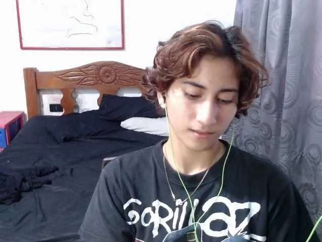 Live sex webcam photo for LadyMilk #276866729