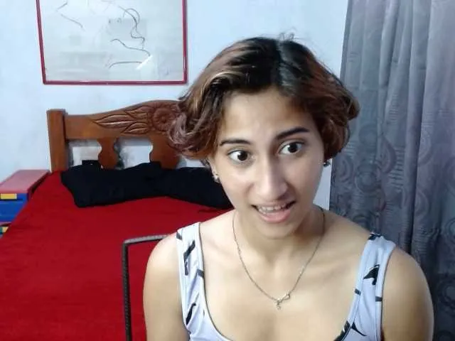 Live sex webcam photo for LadyMilk #276992460