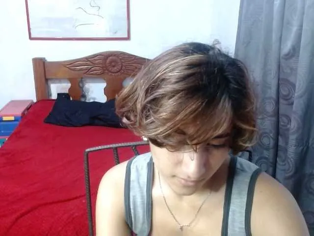 Live sex webcam photo for LadyMilk #277011535