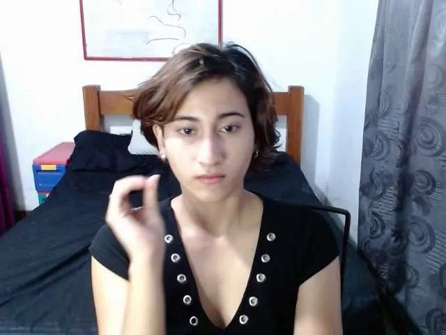 Live sex webcam photo for LadyMilk #277270968