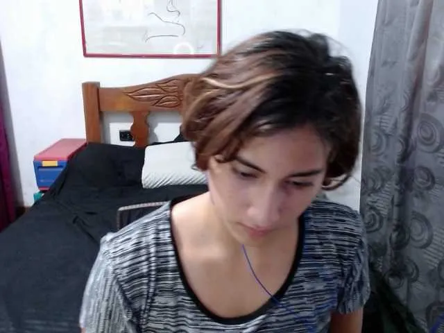 Live sex webcam photo for LadyMilk #277278316