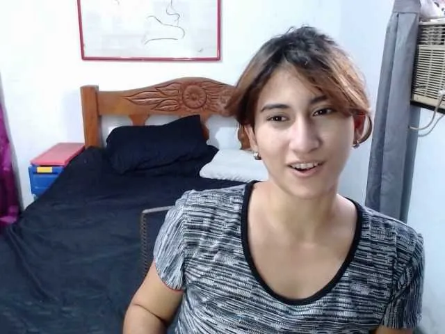 Live sex webcam photo for LadyMilk #277299087