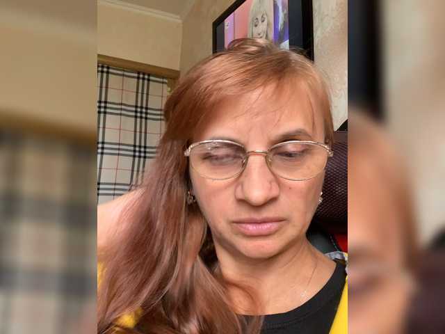 Live sex webcam photo for LadyMona00 #274665598