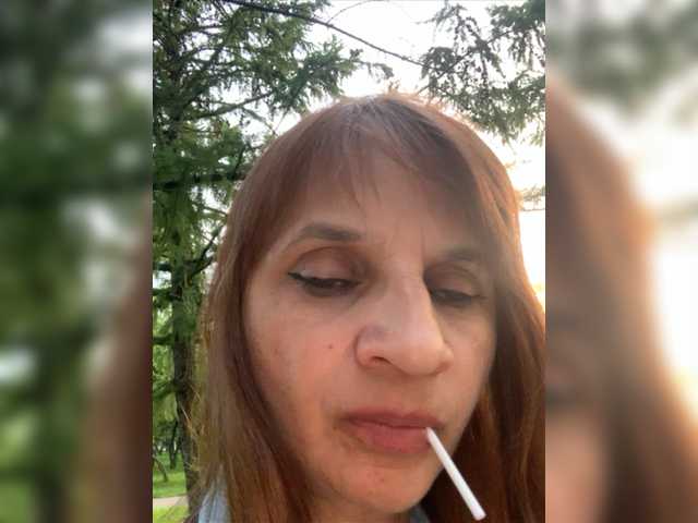 Live sex webcam photo for LadyMona00 #275723059