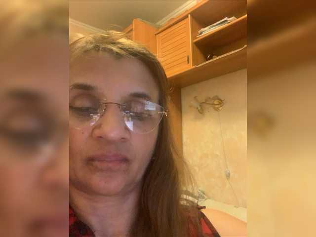 Live sex webcam photo for LadyMona00 #275736060