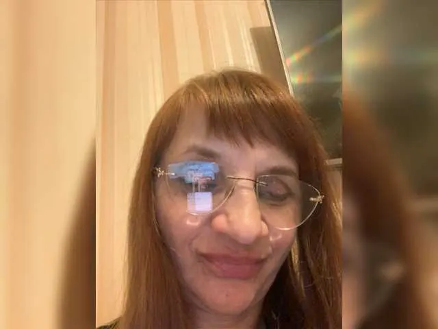 Live sex webcam photo for LadyMona00 #277341813