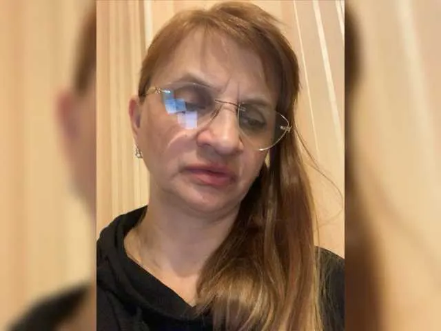 Live sex webcam photo for LadyMona00 #277431005