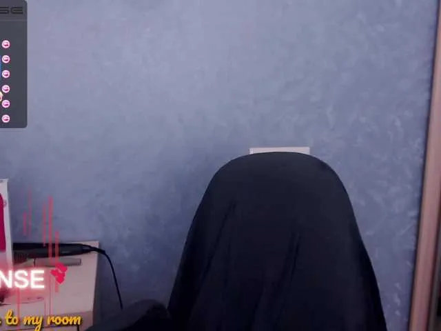 Live sex webcam photo for LadyMoonLight #272440027