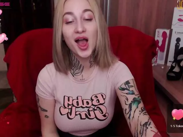 Live sex webcam photo for LadyMoonLight #272596277