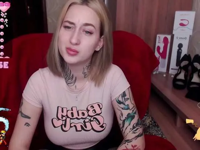 Live sex webcam photo for LadyMoonLight #272599330