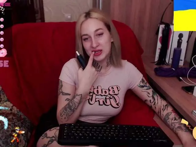 Live sex webcam photo for LadyMoonLight #272643807