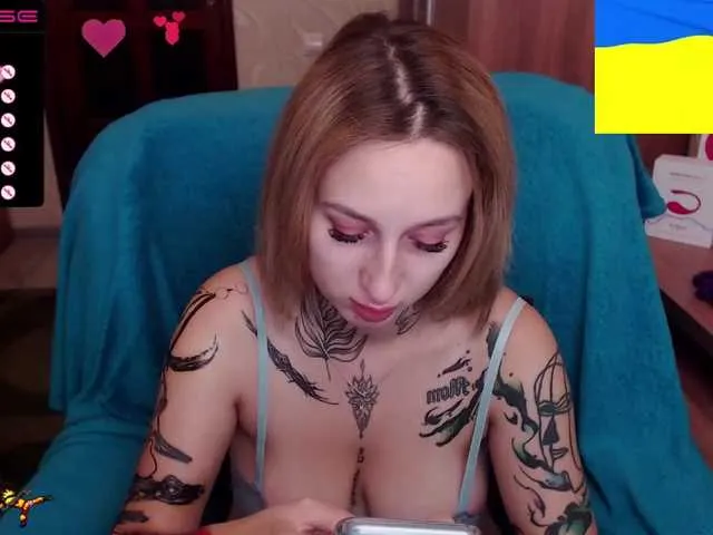 Live sex webcam photo for LadyMoonLight #274655987