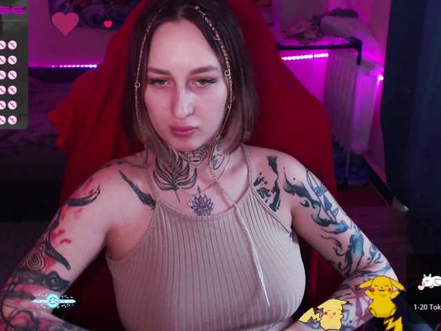 Live sex webcam photo for LadyMoonLight #275596942