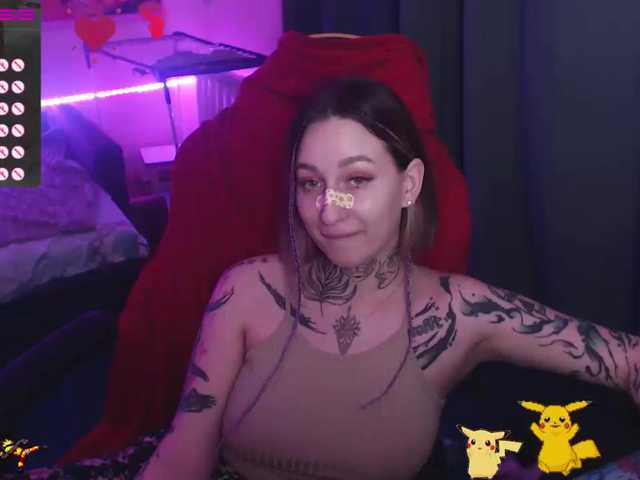 Live sex webcam photo for LadyMoonLight #275745854