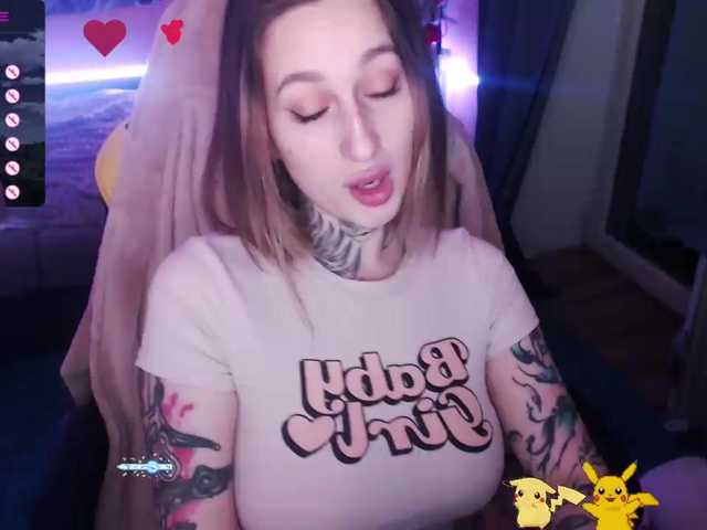 Live sex webcam photo for LadyMoonLight #276257311