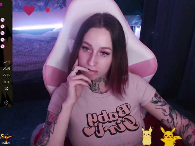 Live sex webcam photo for LadyMoonLight #276609230