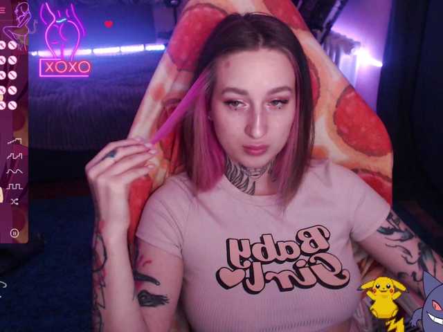 Live sex webcam photo for LadyMoonLight #276768172
