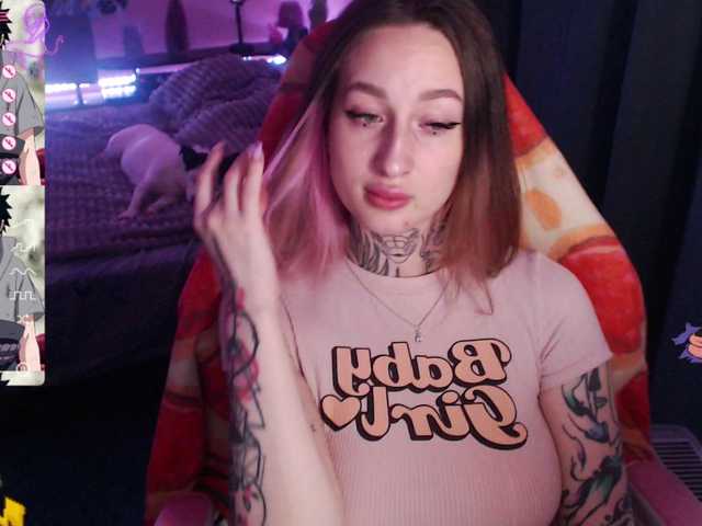 Live sex webcam photo for LadyMoonLight #277186335