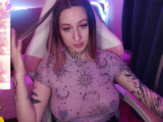 Live sex webcam photo for LadyMoonLight #277408491
