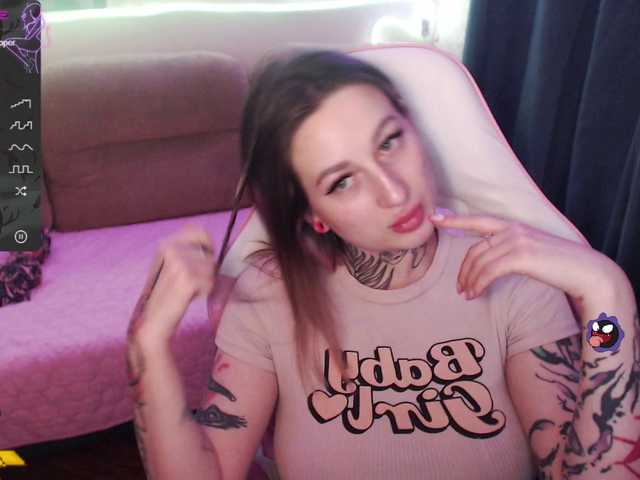 Live sex webcam photo for LadyMoonLight #277622051