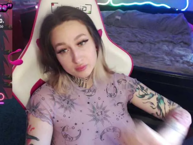 Live sex webcam photo for LadyMoonLight #278268938