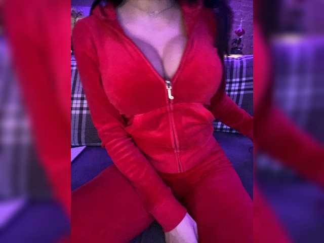 Live sex webcam photo for LadyOfDesire #277904480