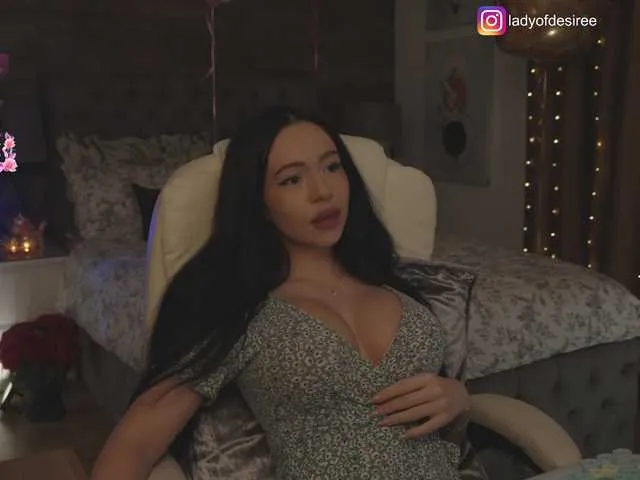 Live sex webcam photo for LadyOfDesire #292739063