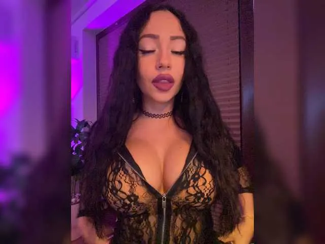 Live sex webcam photo for LadyOfDesire #294067260