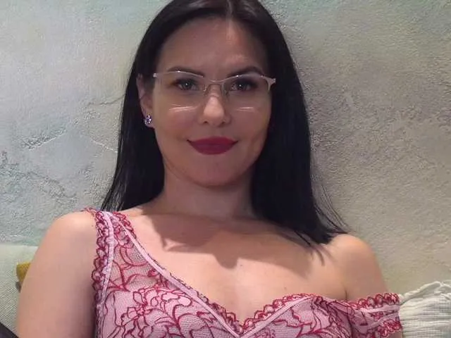 Live sex webcam photo for LadyValeria #290402119