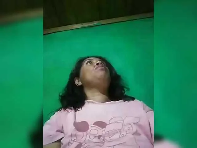 Live sex webcam photo for Ladysexyboobs #290992289