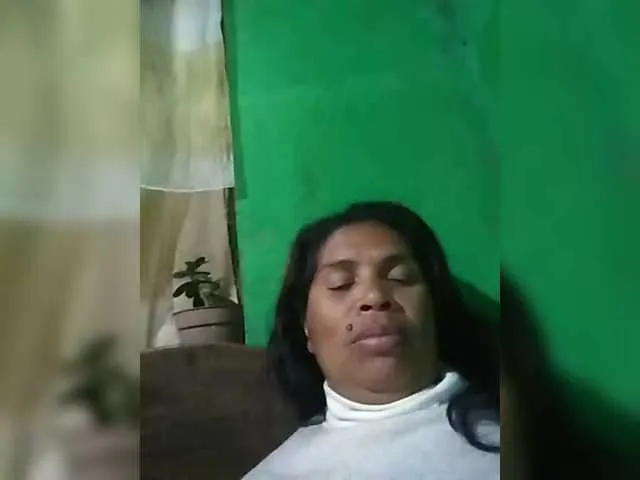 Live sex webcam photo for Ladysexyboobs #291571043