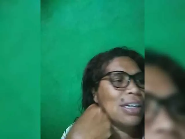 Live sex webcam photo for Ladysexyboobs #291670736