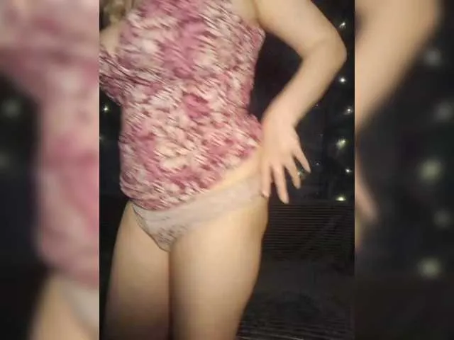 Live sex webcam photo for Ladyship #290967073