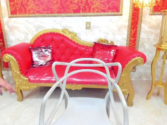 Live sex webcam photo for Ladyxmilf #275499154