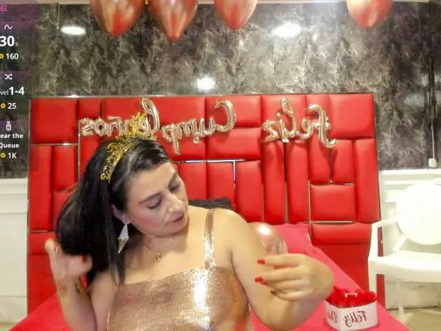 Live sex webcam photo for Ladyxmilf #291635981