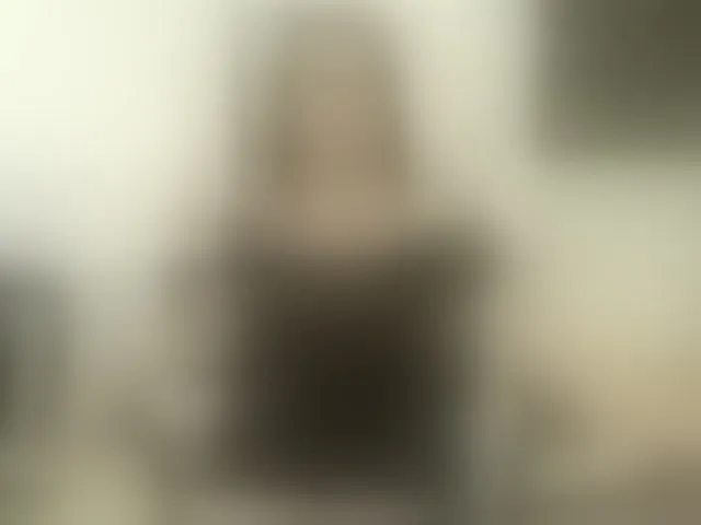 Live sex webcam photo for Ladyxmilf #294083742