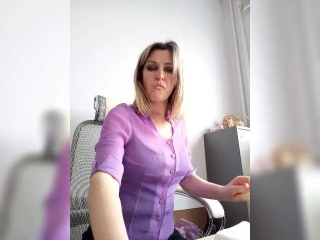 Live sex webcam photo for LagoonJoy #277494463