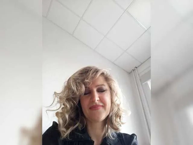 Live sex webcam photo for LagoonJoy #277630720