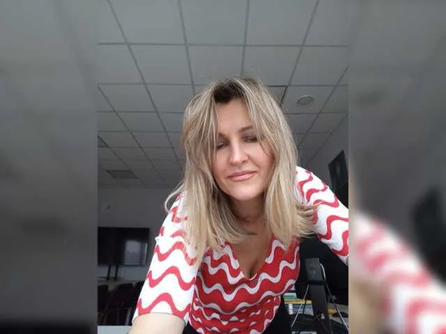 Live sex webcam photo for LagoonJoy #277657008