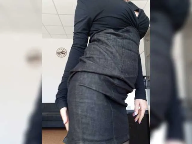 Live sex webcam photo for LagoonJoy #277844059