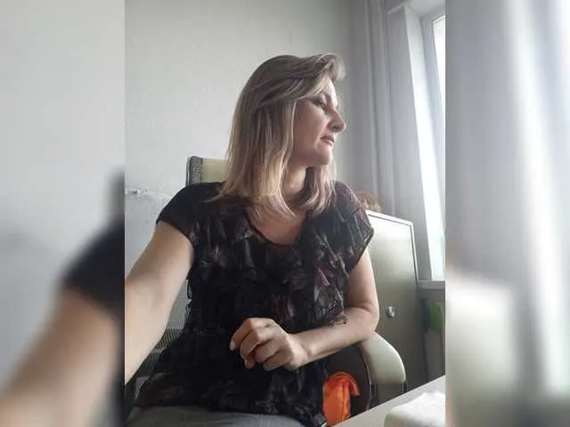 Live sex webcam photo for LagoonJoy #277918466