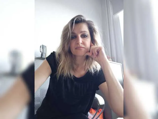 Live sex webcam photo for LagoonJoy #277977829