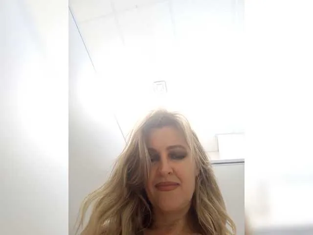 Live sex webcam photo for LagoonJoy #278218571