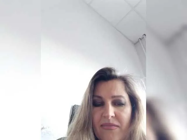 Live sex webcam photo for LagoonJoy #278311041