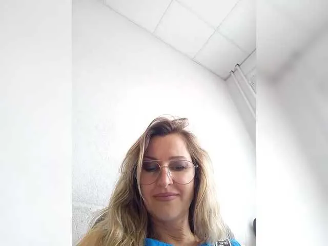 Live sex webcam photo for LagoonJoy #288091218